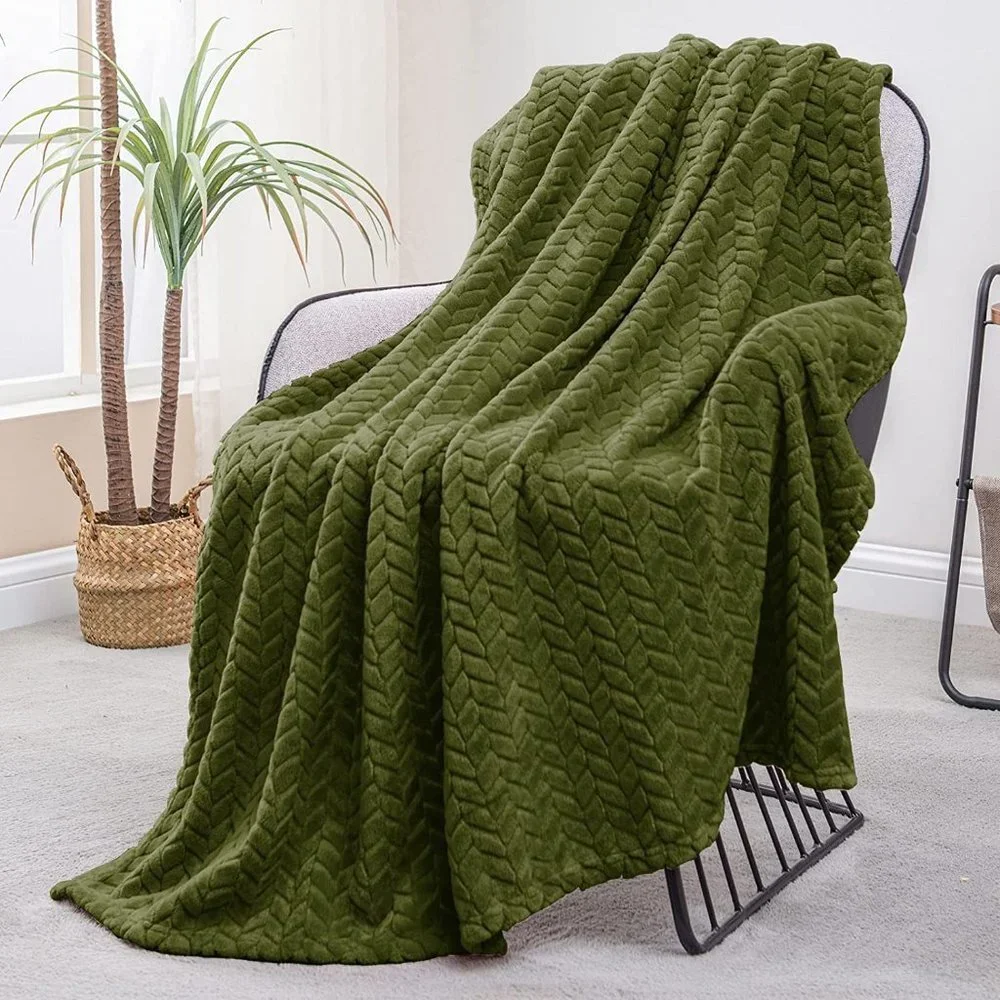 Trendy Black Knit Jacquard Weave Pattern Decorative Warm Flannel Bed Blanket - Picture 15 of 16